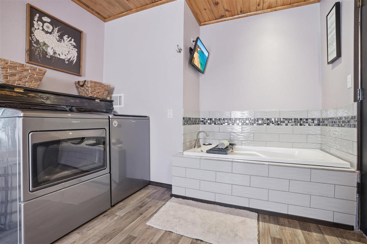 408 E 2nd Street Washington IA 52353