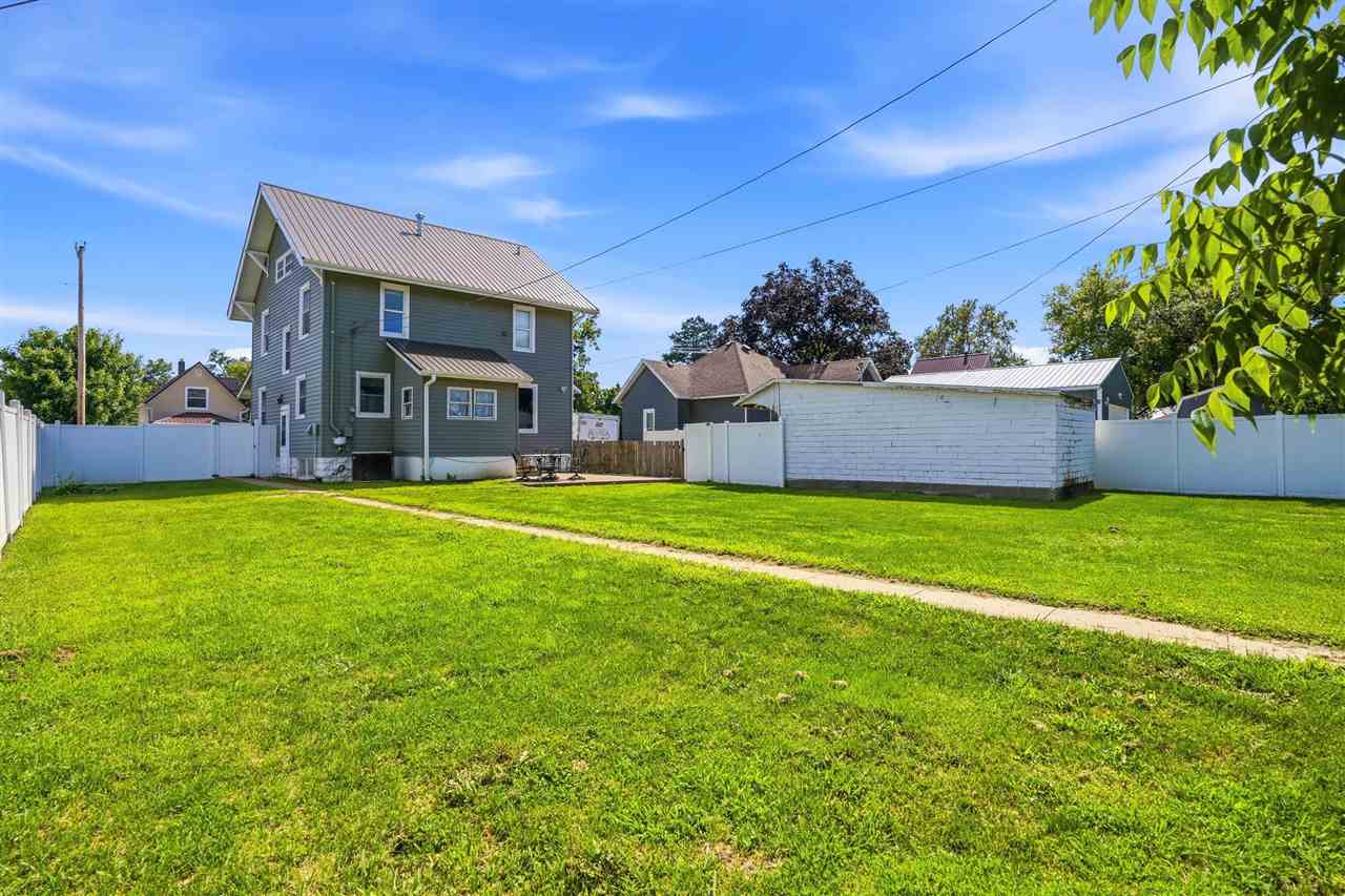 408 E 2nd Street Washington IA 52353