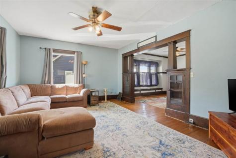 408 E 2nd Street Washington IA 52353