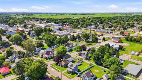 408 E 2nd Street Washington IA 52353