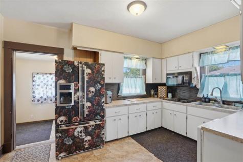 408 E 2nd Street Washington IA 52353