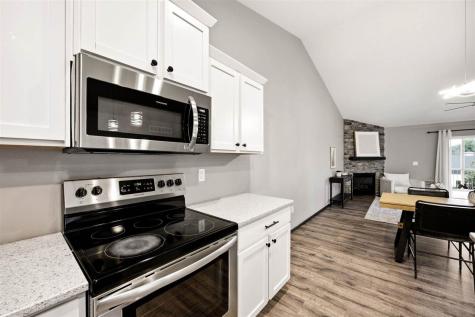 1302 Legend Drive Tiffin IA 52340