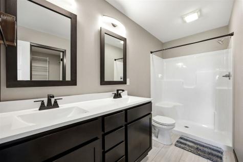 1302 Legend Drive Tiffin IA 52340