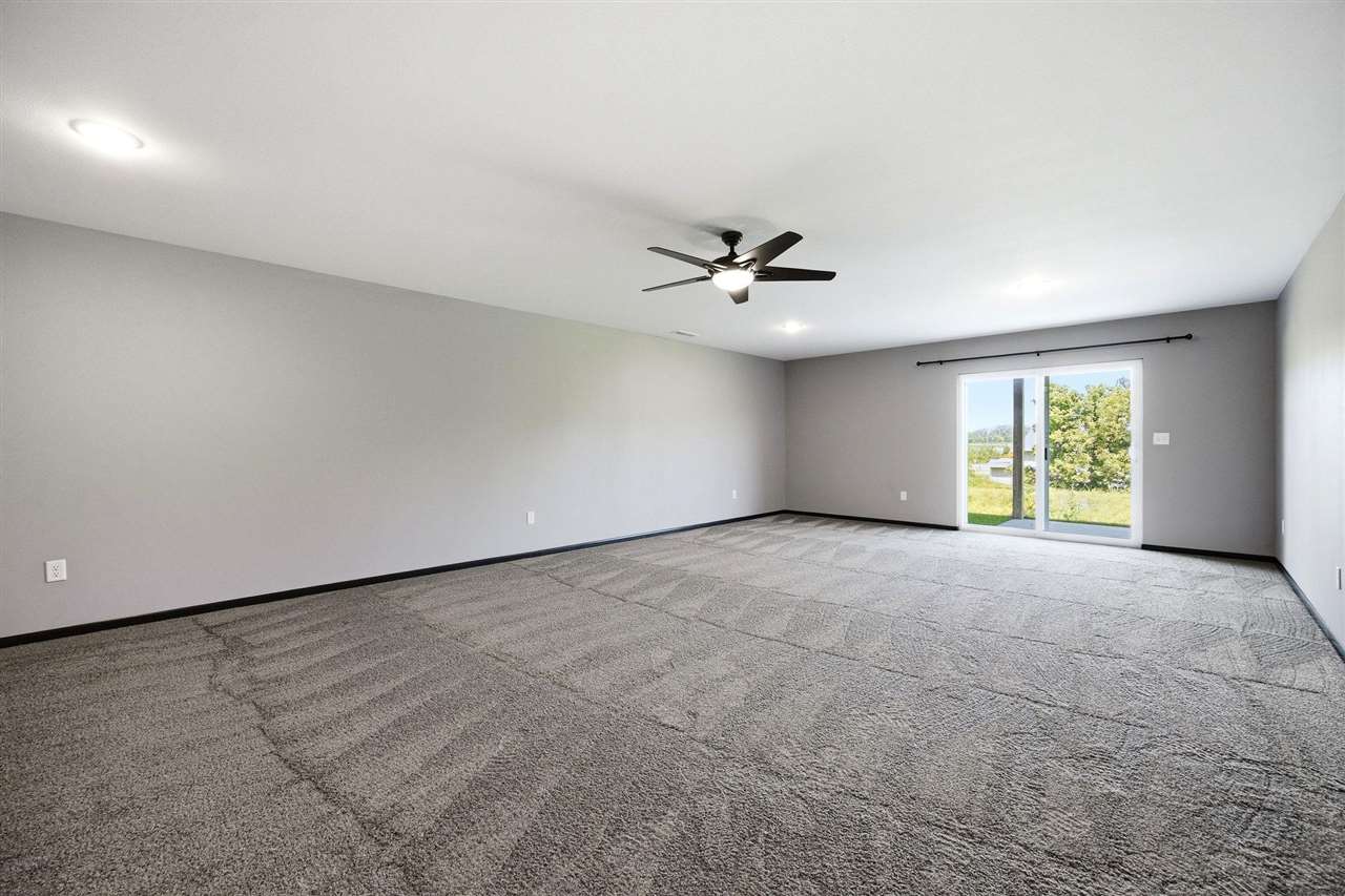 1302 Legend Drive Tiffin IA 52340