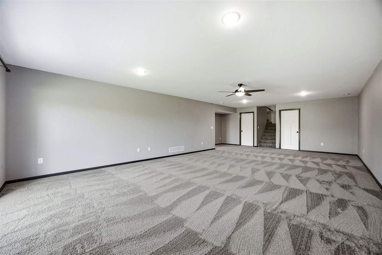 1302 Legend Drive Tiffin IA 52340