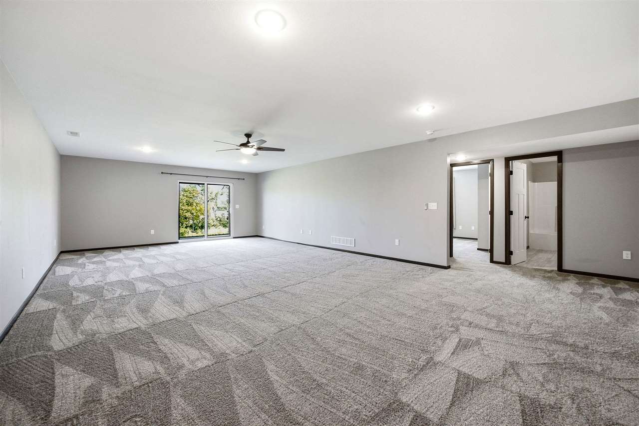 1302 Legend Drive Tiffin IA 52340