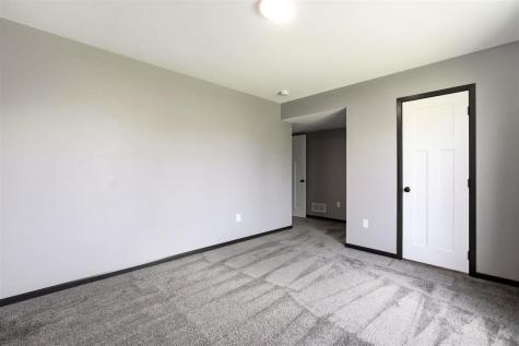 1302 Legend Drive Tiffin IA 52340