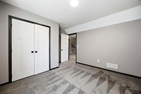 1302 Legend Drive Tiffin IA 52340