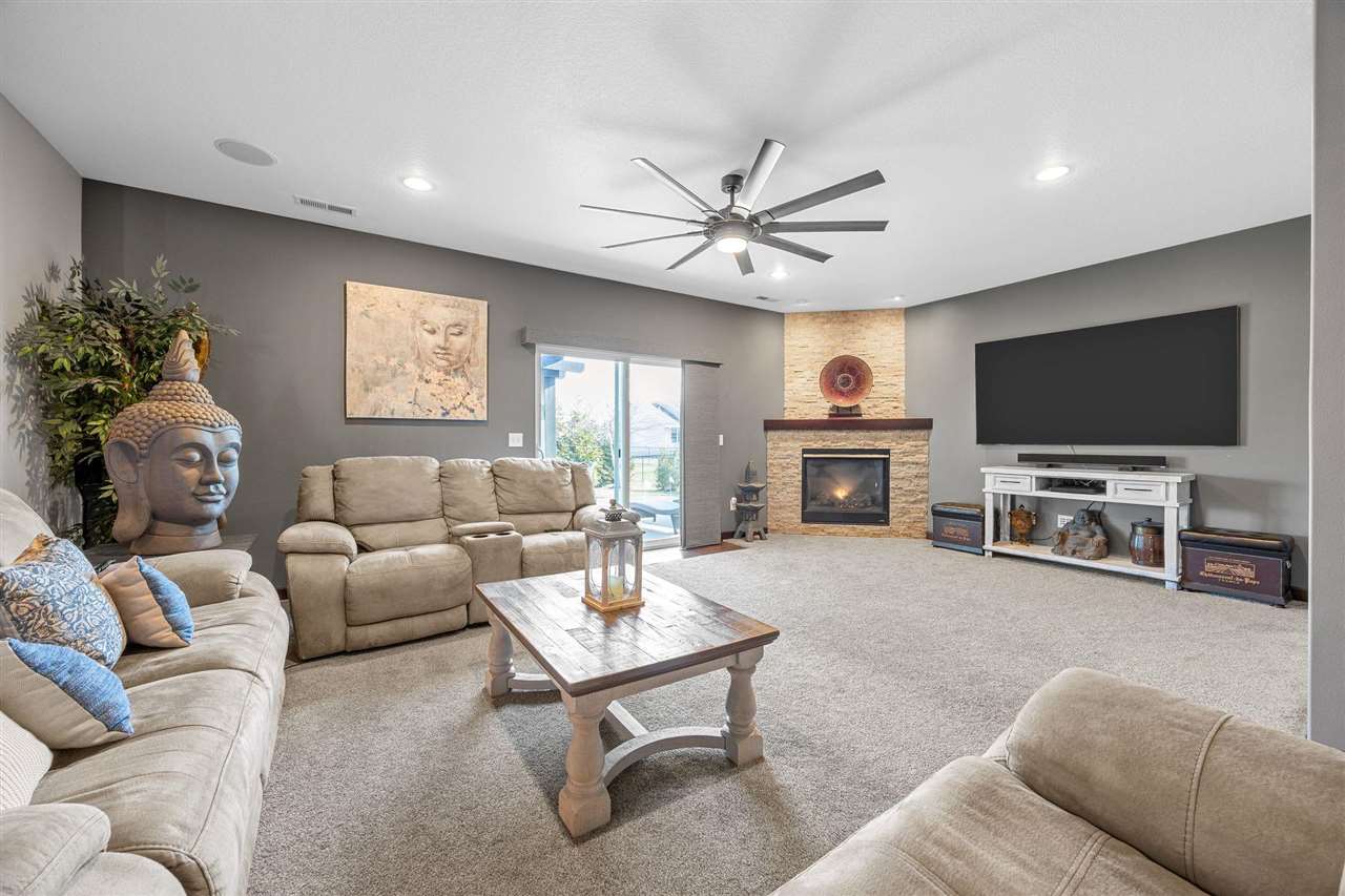 1106 Wildcat Lane Iowa City IA 52246