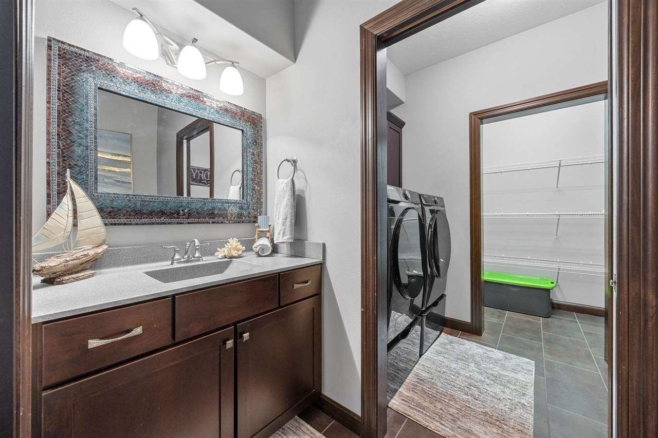 1106 Wildcat Lane Iowa City IA 52246