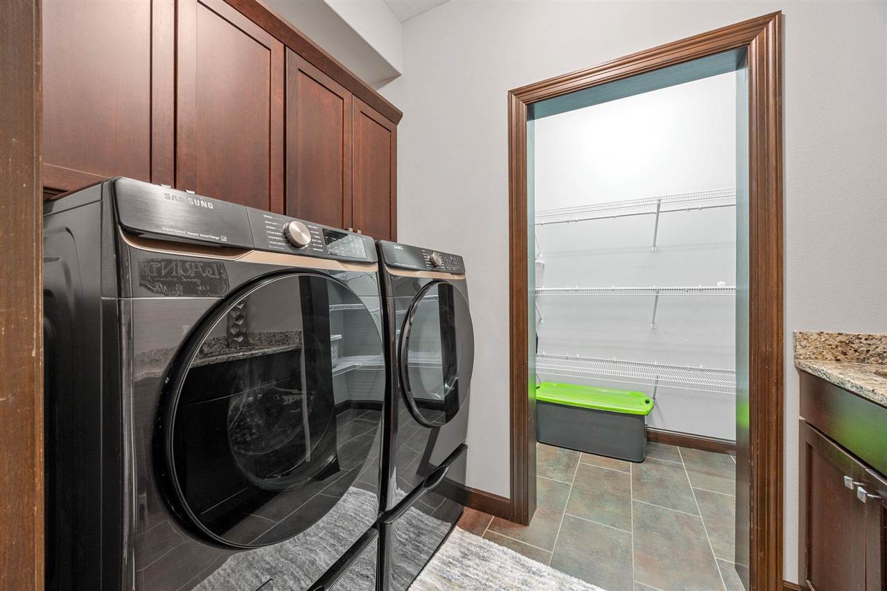 1106 Wildcat Lane Iowa City IA 52246