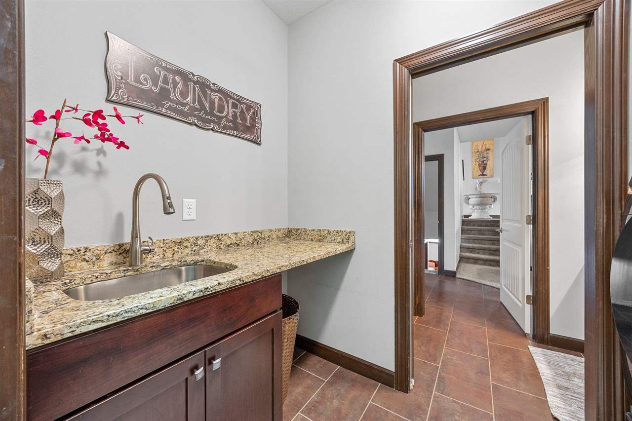 1106 Wildcat Lane Iowa City IA 52246