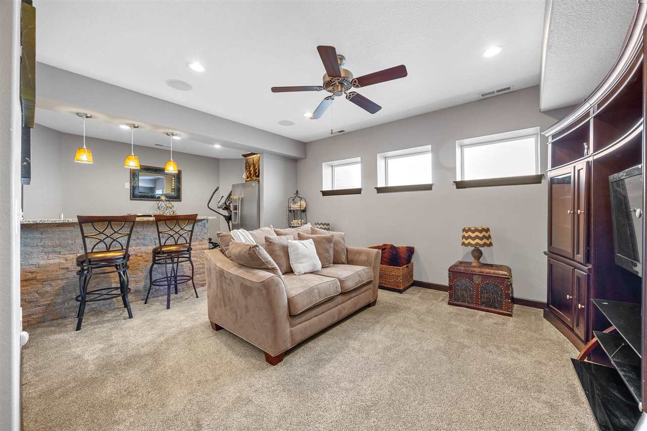 1106 Wildcat Lane Iowa City IA 52246