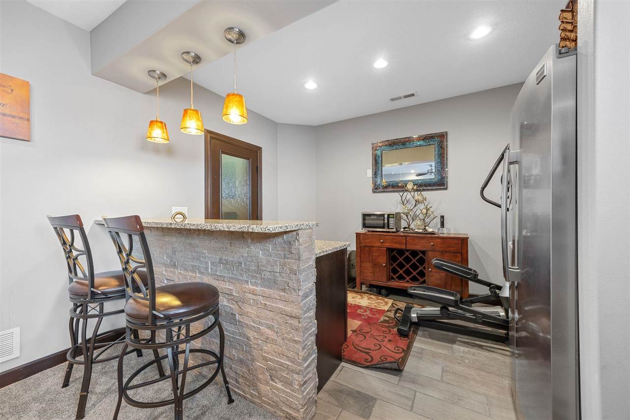 1106 Wildcat Lane Iowa City IA 52246