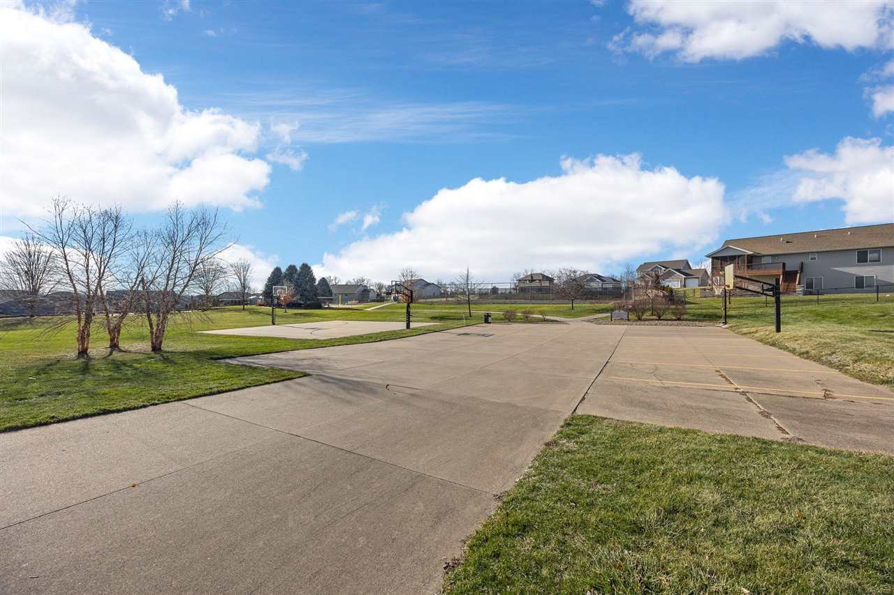 1106 Wildcat Lane Iowa City IA 52246