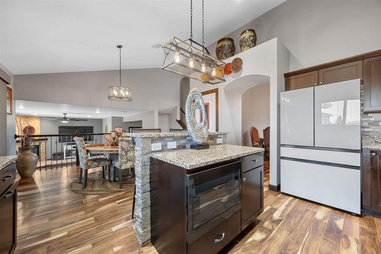 1106 Wildcat Lane Iowa City IA 52246