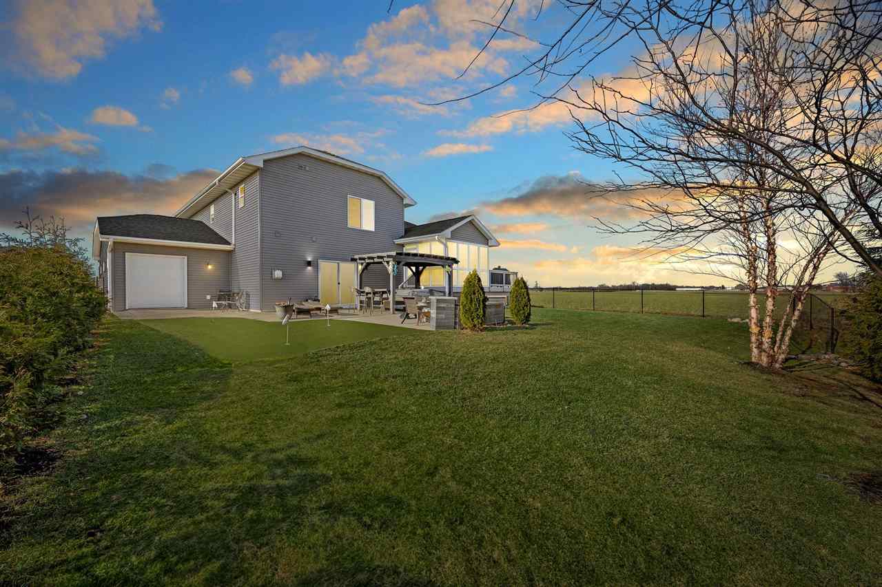 1106 Wildcat Lane Iowa City IA 52246