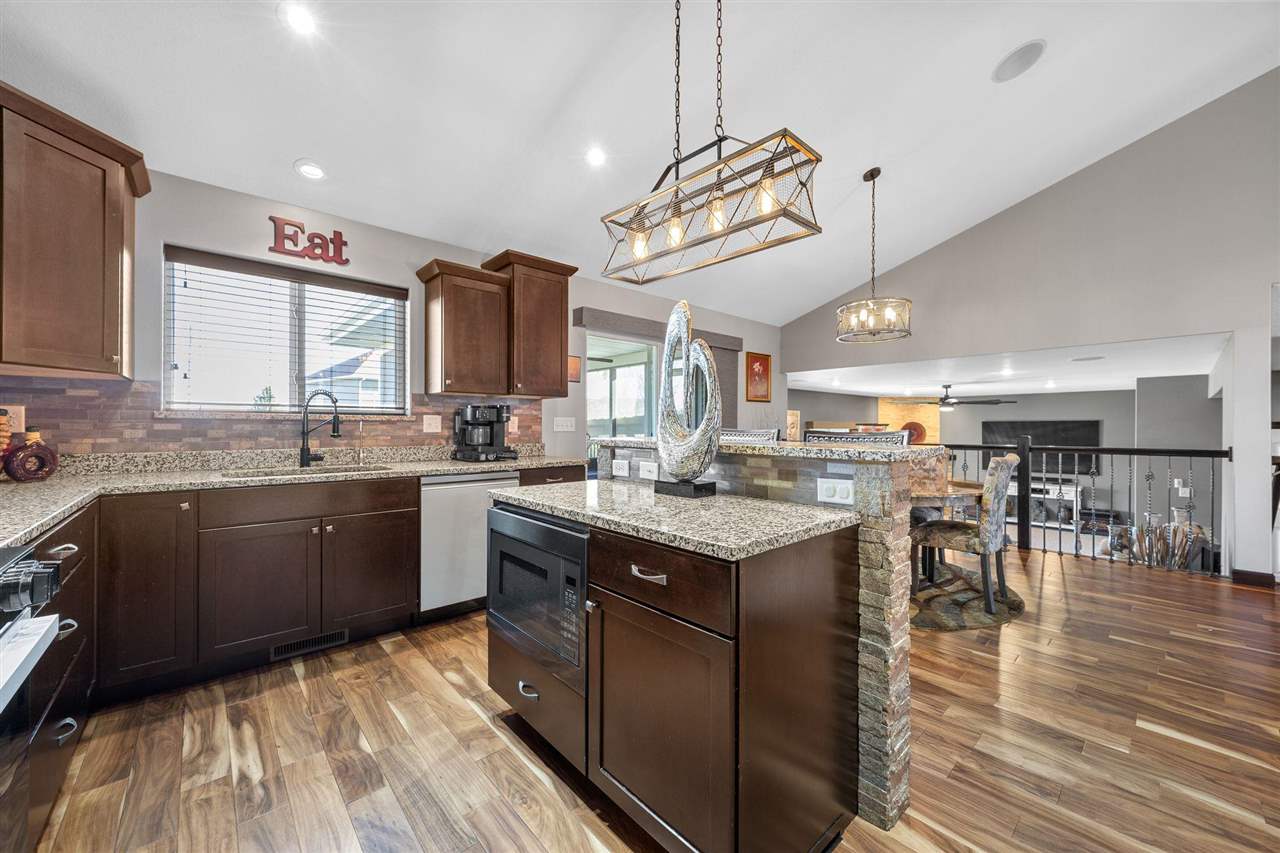 1106 Wildcat Lane Iowa City IA 52246