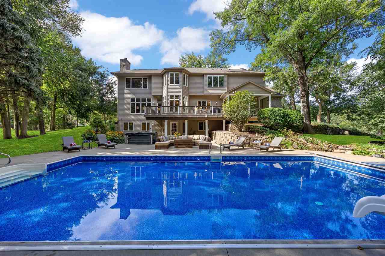 3004 Forest Gate Circle NE Iowa City IA 52240