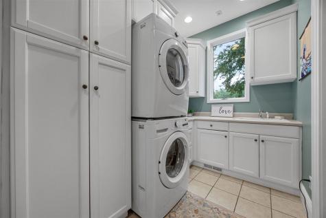3004 Forest Gate Circle NE Iowa City IA 52240
