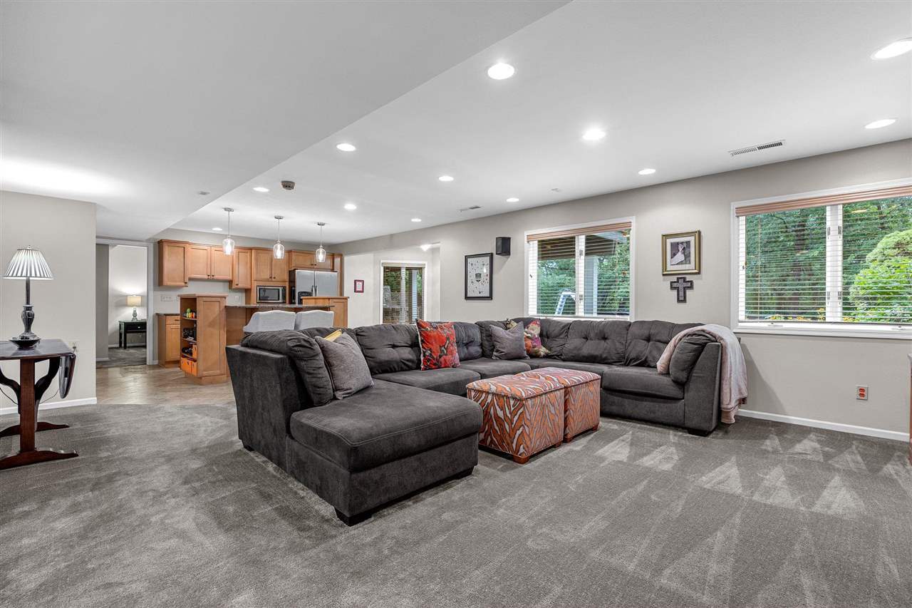 3004 Forest Gate Circle NE Iowa City IA 52240