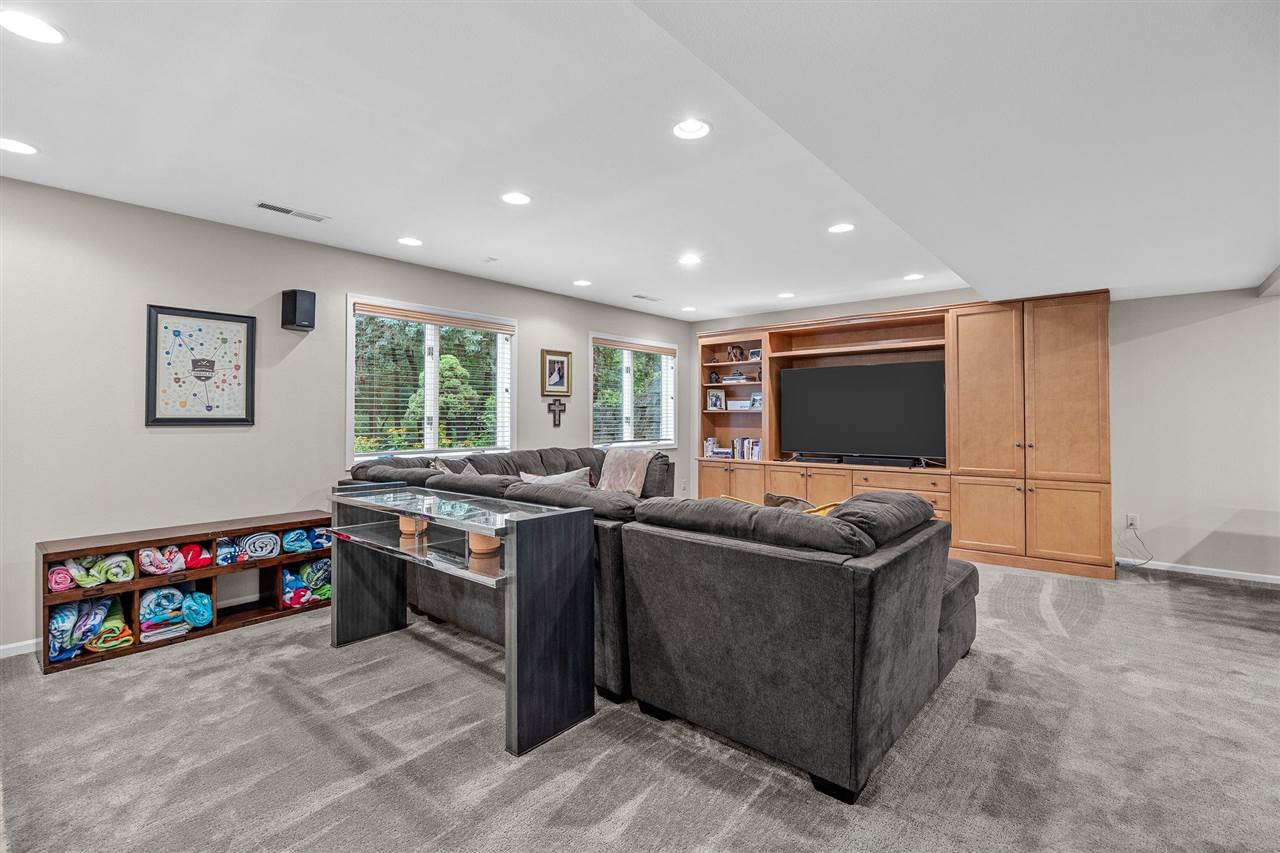 3004 Forest Gate Circle NE Iowa City IA 52240