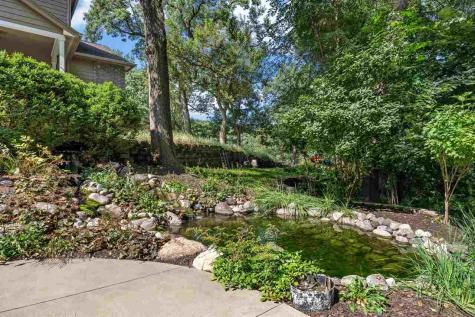 3004 Forest Gate Circle NE Iowa City IA 52240
