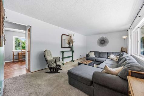 225 8th Street NW Mt Vernon IA 52314