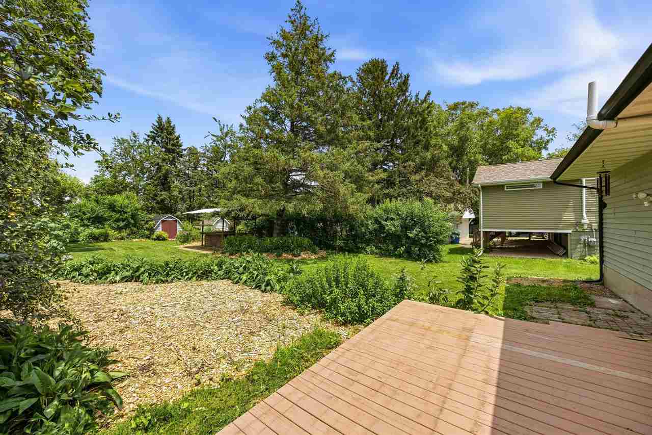 225 8th Street NW Mt Vernon IA 52314