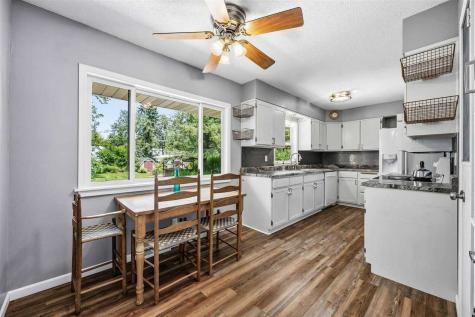 225 8th Street NW Mt Vernon IA 52314