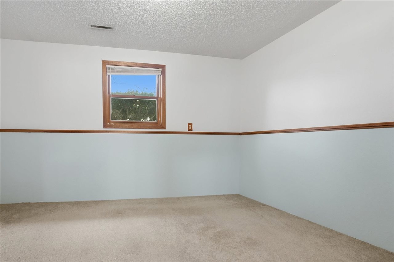 41 Williams Circle Hills IA 52235