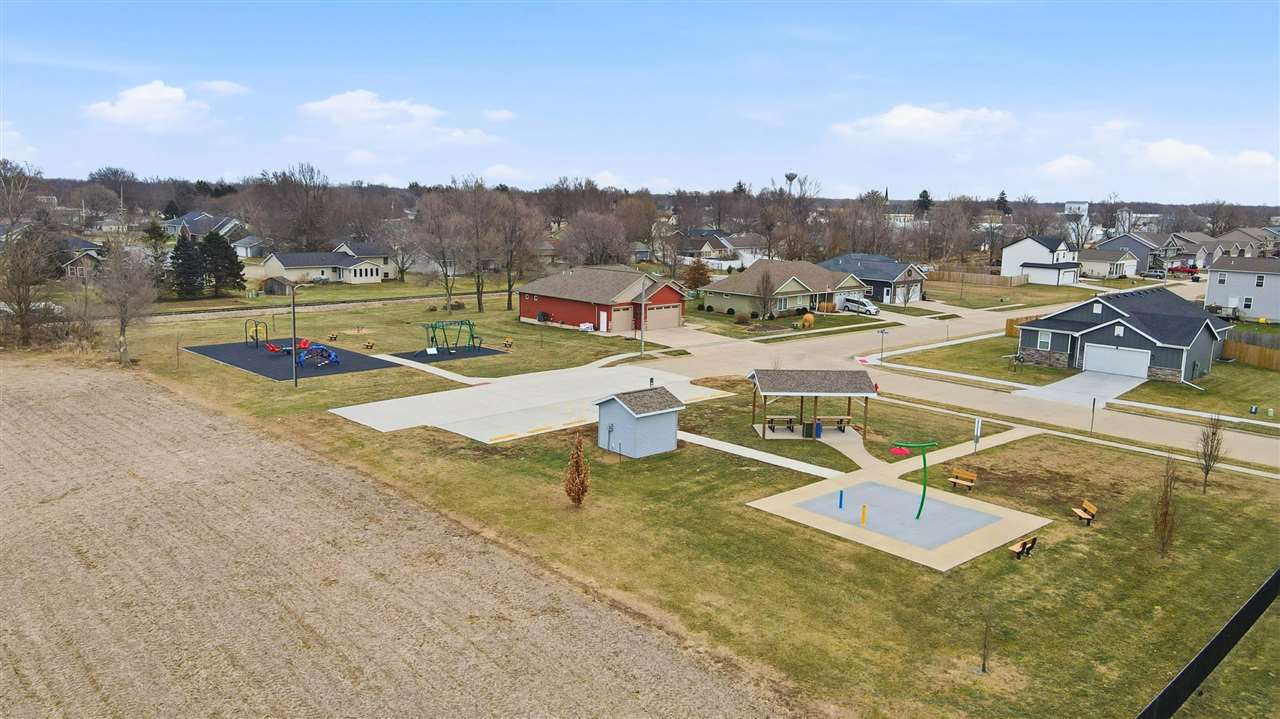 41 Williams Circle Hills IA 52235