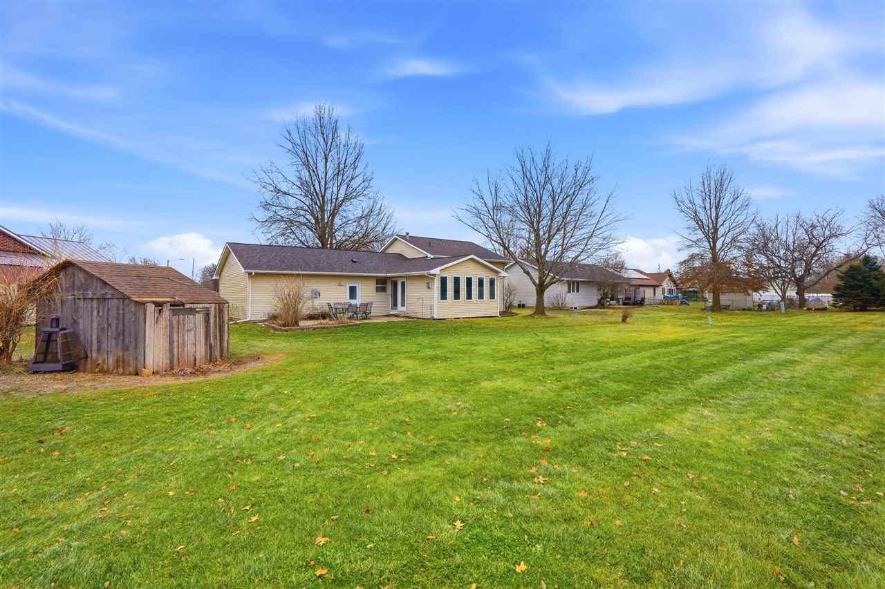 41 Williams Circle Hills IA 52235