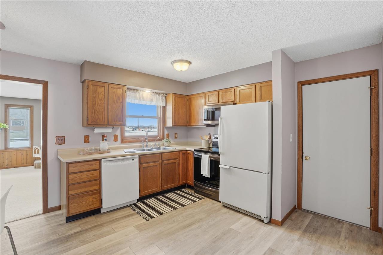 41 Williams Circle Hills IA 52235