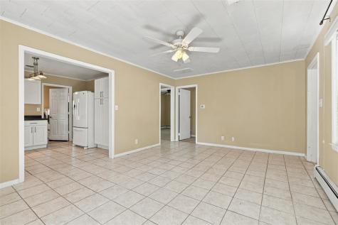 1035 N 6th Avenue Washington IA 52353