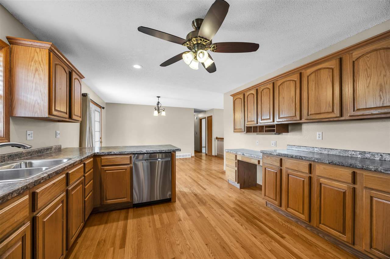 755 Deerfield Drive Marion IA 52302