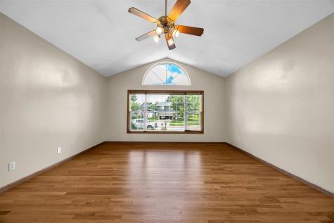 755 Deerfield Drive Marion IA 52302