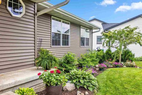 755 Deerfield Drive Marion IA 52302