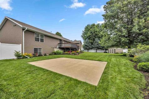 755 Deerfield Drive Marion IA 52302