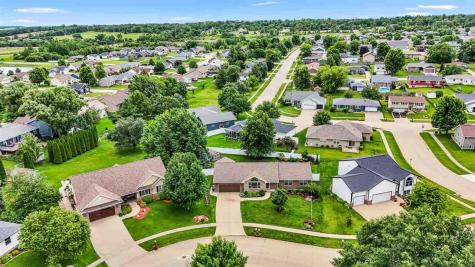 755 Deerfield Drive Marion IA 52302