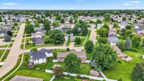 755 Deerfield Drive Marion IA 52302