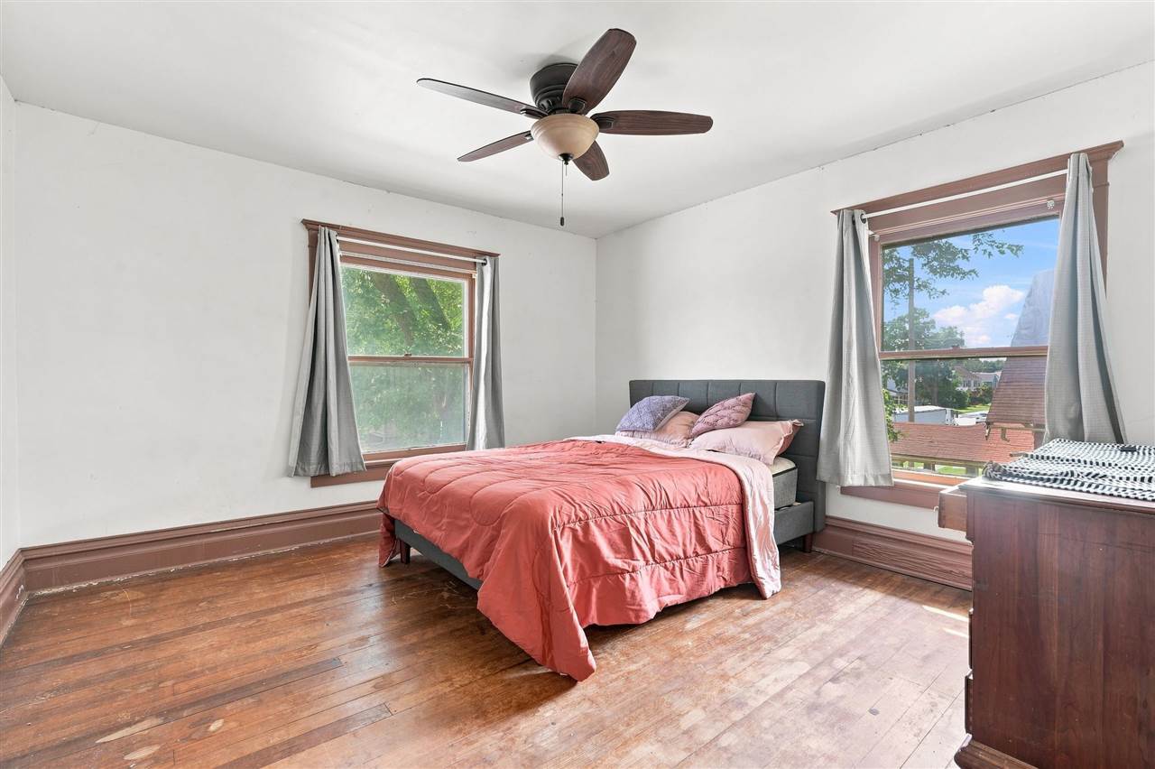 620 E Washington Street Washington IA 52353