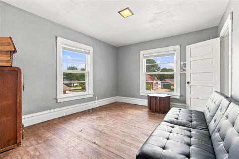 620 E Washington Street Washington IA 52353