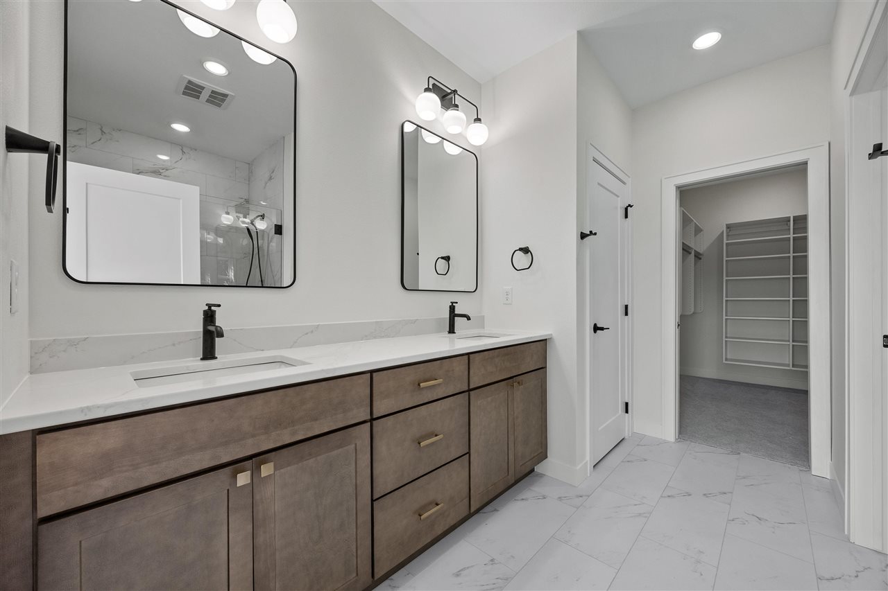 105 S Strub Street North Liberty IA 52317