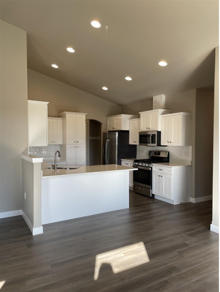 1941 Coquina Avenue Tiffin IA 52340