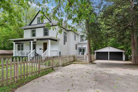 1025 N Summit Street Iowa City IA 52245