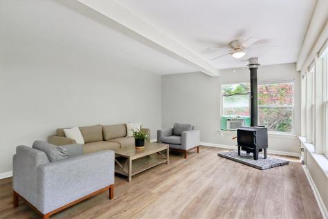 1025 N Summit Street Iowa City IA 52245