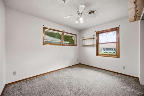 1224 SW 20th Street Cedar Rapids IA 52404