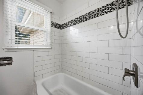1224 SW 20th Street Cedar Rapids IA 52404