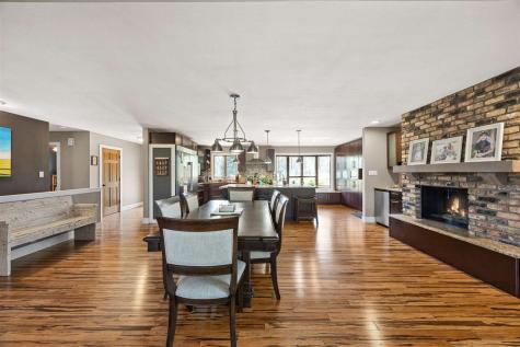 1896 Sunset Drive NE Solon IA 52333